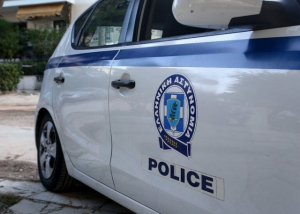 Δροσιά: Εισέβαλαν σε σπίτι δικηγόρου, έκλεψαν χρήματα και έφυγαν με την Porsche του