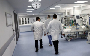 Χαμός στο «Γεννηματάς»: Ασθενής απείλησε γιατρό για ένα χειρουργείο!