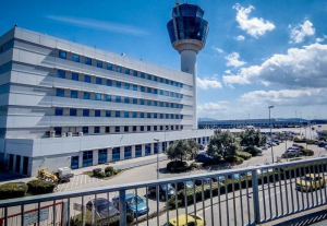 Ελεύθερος με χρηματική εγγύηση ο 48χρονος φίλος του Αλκέτ Ριζάι που συνελήφθη στο αεροδρόμιο
