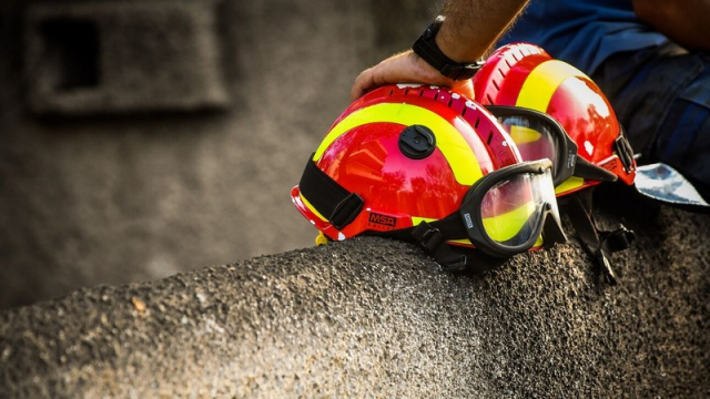 Λάρισα: Η ΕΜΑΚ διέσωσε άνδρα που έπεσε σε χαράδρα