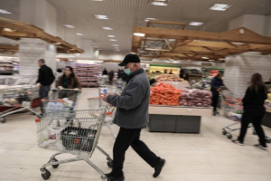 ΕΛΣΤΑΤ: Στο 2,8% υποχώρησε ο πληθωρισμός – Καίνε οι τιμές στα τρόφιμα