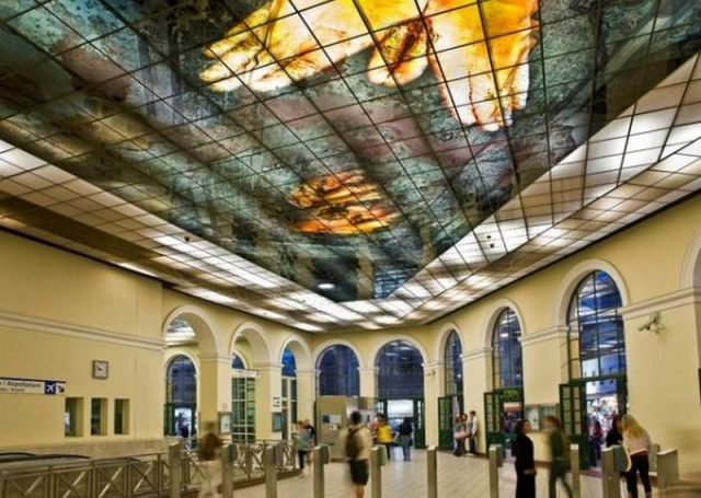 Μοναστηράκι: Ψέκασε μέσα σε βαγόνι του Μετρό με σπρέϊ πιπεριού