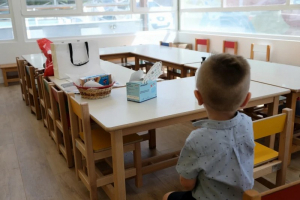 Λέσβος: Δασκάλα έβαλε κόκκινο πιπέρι και σελοτέιπ στο στόμα μαθητή