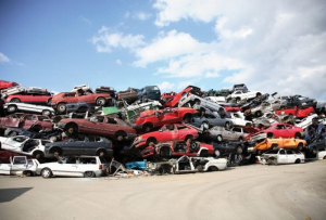 Απίστευτο: Με άδεια κυκλοφορίας κλεμμένο ΙΧ για ανακύκλωση