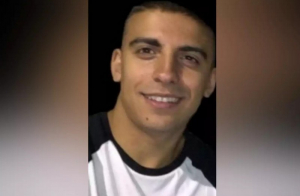 Θάνατος φοιτητή στη Σίφνο: Καρδιοαναπνευστική ανεπάρκεια, ισχαιμία μυοκαρδίου και πνευμονικό οίδημα έδειξε η νεκροτομή