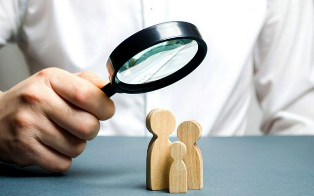 Ο ελληνισμός αφανίζεται: Μείωση – σοκ στις γεννήσεις, αλλά ασχολούμαστε με τα ομόφυλα ζευγάρια!