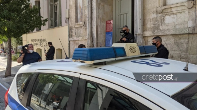 Προφυλακιστέος 46χρονος που κατηγορείται για βιασμό της ανήλικης θετής του κόρης