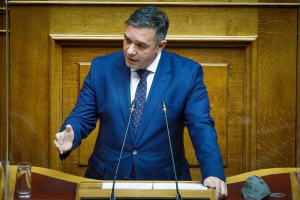 Δουλειές με δημόσιο χρήμα από γαλάζιο βουλευτή