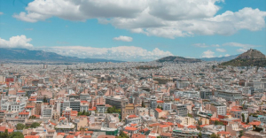 Πιέζουν οι δανειστές για τους άκαρπους πλειστηριασμούς
