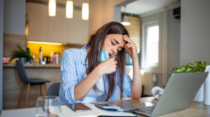 Long Covid: Ένας στους τέσσερις εμφανίζει σημάδια αυτοάνοσης νόσου ένα χρόνο μετά