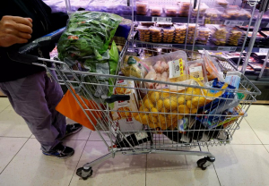 Ακρίβεια: Πότε αναμένεται η πρώτη πτώση τιμών στα τρόφιμα