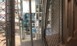 Άργος: Κουκουλοφόροι έκλεψαν όχημα του δήμου και μπούκαραν σε φαρμακείο