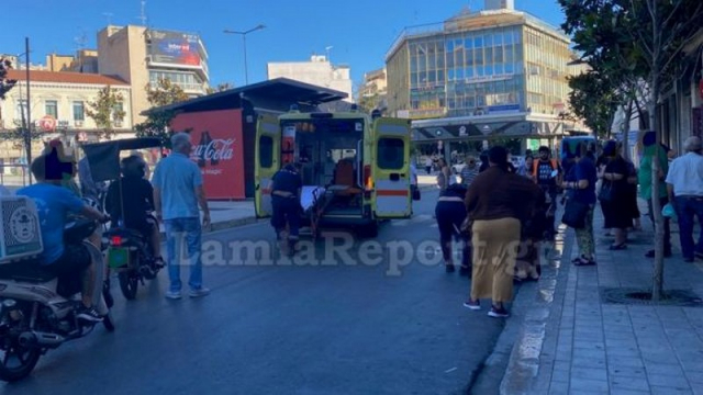 Λαμία: Ηλικιωμένος οδηγός παρέσυρε γυναίκα και την εγκατέλειψε (video)