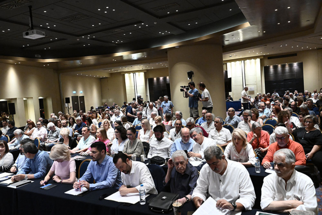 ΣΥΡΙΖΑ: Πέρασε με μεγάλη πλειοψηφία η πρόταση για εκλογή αρχηγού στις 10 και 16 Σεπτεμβρίου