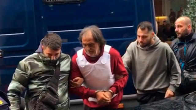 Σαλαμίνα: Στα δικαστήρια με αλεξίσφαιρο ο 71χρονος που δολοφόνησε την 43χρονη