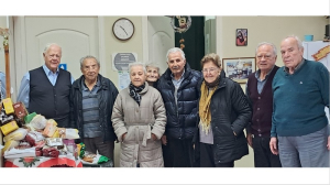 Ευχές και δώρα από τον Αντιπεριφερειάρχη Αντώνη Δουβίτσα