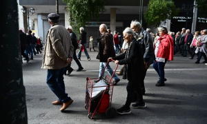 Αναδρομικά έως 15.000 ευρώ από εκκρεμείς επανυπολογισμούς συντάξεων - Οι 5 κατηγορίες