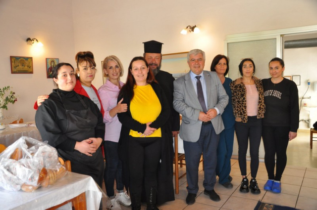 Πάσχα αγάπης και προσφοράς με επίσκεψη του Δημάρχου Πρέβεζας στο Γηροκομείο