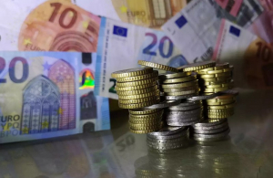 Ποιοι μπορούν να εργάζονται και να παίρνουν επίδομα ανεργίας ΟΑΕΔ και ΚΕΑ