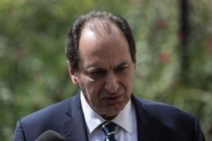 Σπίρτζης: ΣΥΡΙΖΑ &amp; ΠΑΣΟΚ οφείλουν να ομογενοποιηθούν - Nα πάμε με έμβλημα τον ήλιο