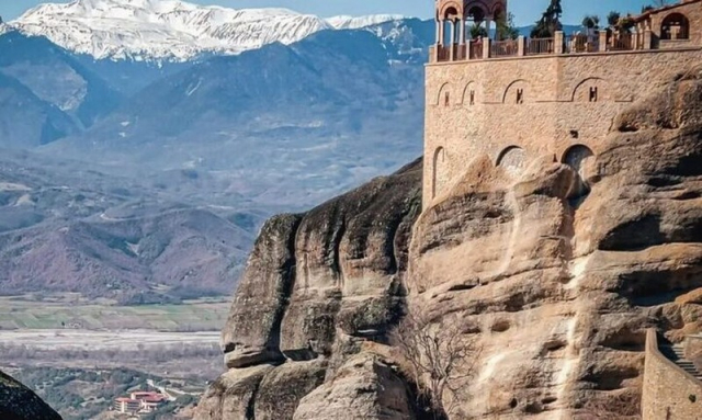 Άντρας έπεσε από τα Μετέωρα και σκοτώθηκε