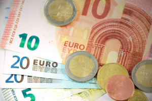 Πληρώνονται τα επιδόματα ΟΠΕΚΑ, πότε έρχονται αυξήσεις στα αναπηρικά