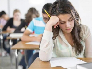 Πανελλαδικές: Μηδενίστηκαν γραπτά υποψηφίων που έδιναν Μαθηματικά