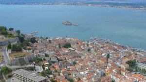 Ναύπλιο: Ληστής υπέστη εγκεφαλικό ενώ τον κυνηγούσε το θύμα με τα εσώρουχα στο δρόμο