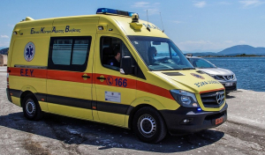 Άνδρος: «Γιατί μου κόψανε το χέρι;» - Τα πρώτα λόγια του 15χρονου μετά τον τραυματισμό του από ταχύπλοο