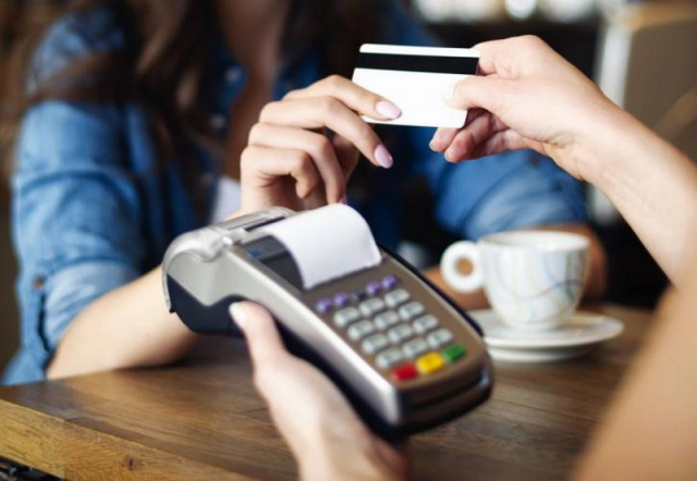 Υποχρεωτικά ασφάλιση, MyDATA, POS – Μετρητά μόνο κάτω από 500€