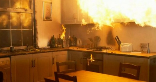 Ηράκλειο: Προσπάθησε να σβήσει τη φωτιά στην κουζίνα και κάηκε ο ίδιος