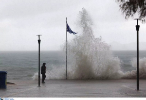 Καιρός αύριο: Λασποβροχές και καταιγίδες με ζέστη και υγρασία – Αναλυτική πρόγνωση
