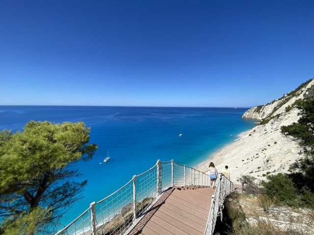 Νεκρός 47χρονος τουρίστας στους Εγκρεμνούς