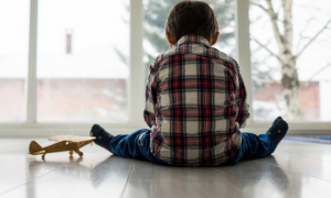 Γονείς: Τι πρέπει να ξέρουν για την ασφάλιση του παιδιού με αυτισμό