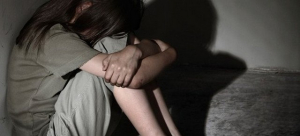 Λακωνία: Συγγενής της 13χρονης ο βιαστής και πατέρας του παιδιού της - Πώς οι δάσκαλοί της αποκάλυψαν τη φρίκη