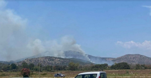 Μεγάλη κινητοποίηση για φωτιά στην Πογωνιά Βόνιτσας – Σηκώθηκαν εναέρια μέσα