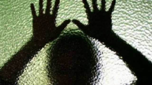 Σύγχρονο «Κωσταλέξι» στον Βόλο για μια 22χρονη και το 2,5 ετών παιδί της!