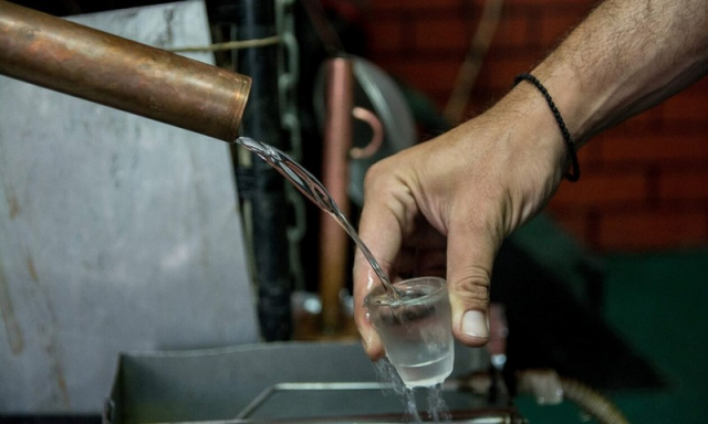 ΦΕΚ για το… τσίπουρο – Τι αλλάζει στο δημοφιλές ποτό