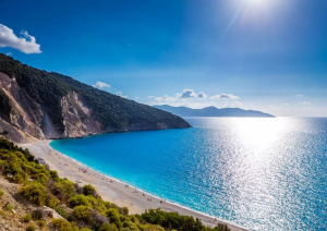 Το κύμα ζέστης πλήττει το Ιόνιο - Το Αιγαίο γλίτωσε από τον ακραίο θαλάσσιο καύσωνα