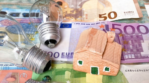Μείωση 55% στις τιμές του ρεύματος σε σχέση με τον Δεκέμβριο – Τη Δευτέρα τα νέα τιμολόγια