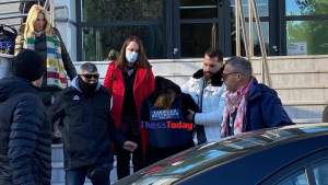 Προφυλακιστέα η 37χρονη που σκότωσε το 6 μηνών βρέφος της - «Ντροπή σου» φώναζε ο πατέρας