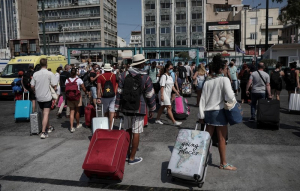 Μικρότερη φέτος η έξοδος το τριήμερο του Αγίου Πνεύματος – Ποιοι προορισμοί «κερδίζουν» τους εκδρομείς