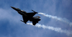 Θεσσαλονίκη: Μαχητικά αεροσκάφη «έσκισαν» τον ουρανό της στις δοκιμαστικές πτήσεις