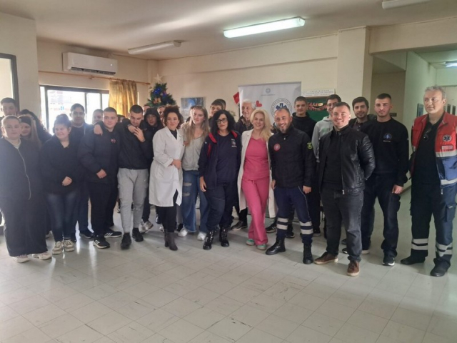 Εκπαίδευση για πρόληψη ζωής από το ΕΚΑΒ στο Κέντρο Υγείας Βόνιτσας με μαθητές του ΕΠΑΛ