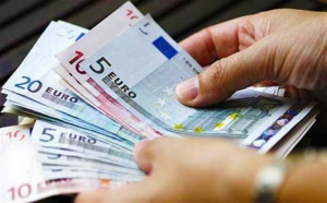 Εφάπαξ και συντάξεις στις εβδομαδιαίες πληρωμές από ΕΦΚΑ και ΔΥΠΑ