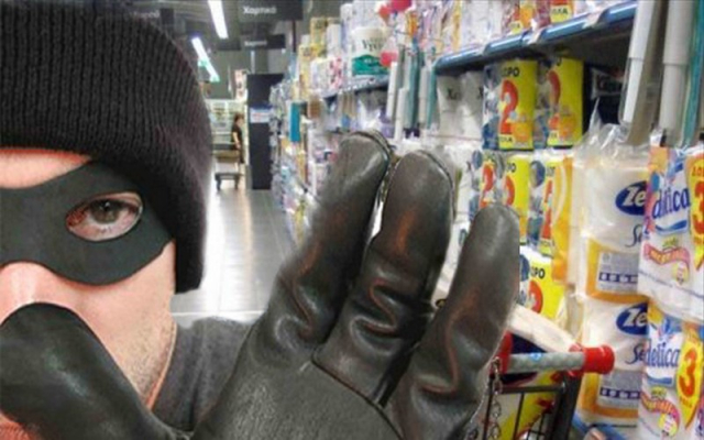 Λευκάδα: Διαρρήκτες άδειασαν δύο σούπερ μάρκετ - Πήραν από ποτά μέχρι σαμπουάν