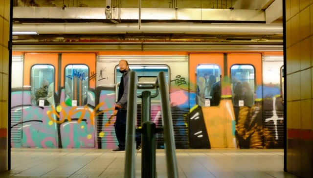 Τι απαντάει η ΣΤΑΣΥ για το 6χρονο κοριτσάκι που έπεσε στο κενό μεταξύ συρμού &amp; αποβάθρας