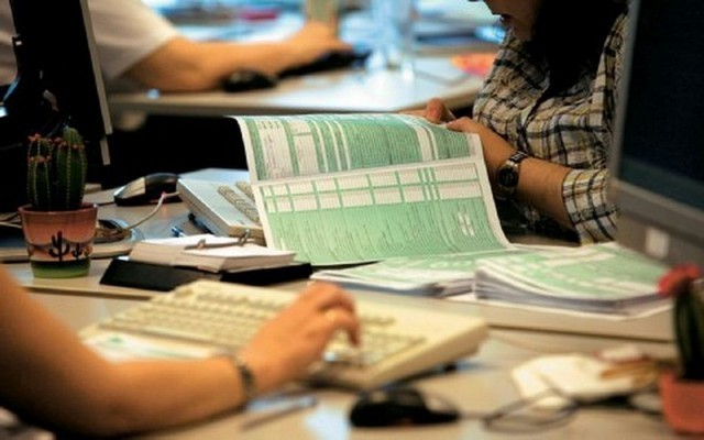 Εφορία: Οι ελεύθεροι επαγγελματίες δεν γίνεται να δηλώνουν κάτω από 9.100 ευρώ τον χρόνο