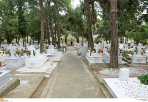 Γιατί δεν λιώνουν οι νεκροί του κορωνοϊού: «Τραγικό, αλλά αναμενόμενο» λένε οι γιατροί