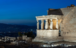 Θα σβήσουν τα φώτα στην Ακρόπολη;